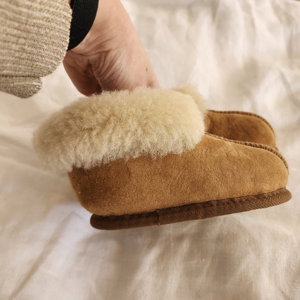 Sheepskin toddler shoes